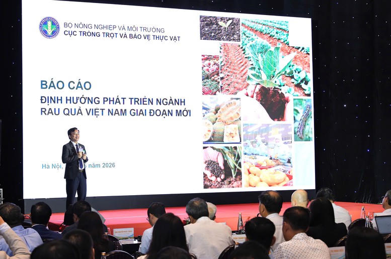 Ông Nguyễn Quốc Mạnh, Phó Cục trưởng 
Cục Trồng trọt và Bảo vệ thực vật, Bộ NN&MT 
chia sẻ tại Diễn đàn. 
