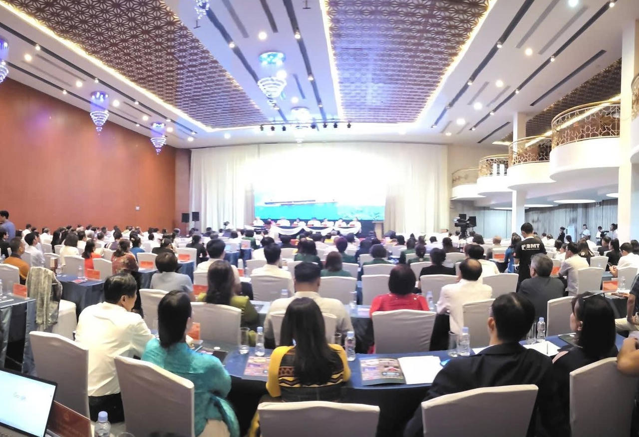Hội nghị thu hút sự tham dự của hơn 200 đại diện các hiệp hội, doanh nghiệp, hợp tác xã, hộ kinh doanh trong và ngoài nước.