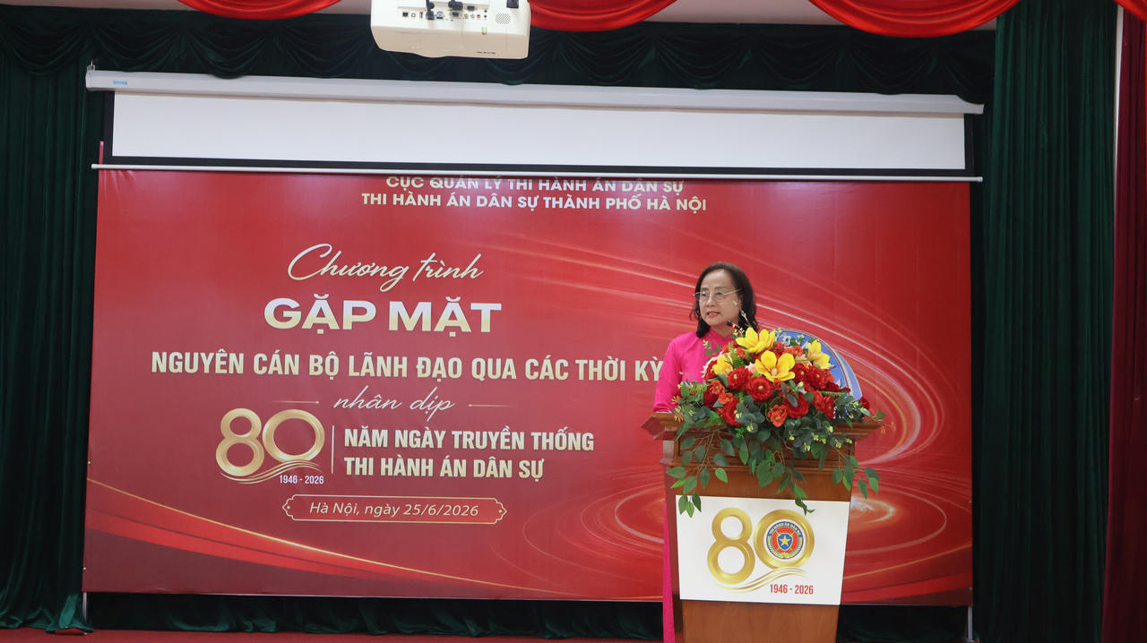 Nguyên Phó Cục trưởng Thi hành án dân sự thành phố Hà Nội Nguyễn Thị Kim Thoa&nbsp;chia sẻ về những kỷ niệm thời kỳ công tác.