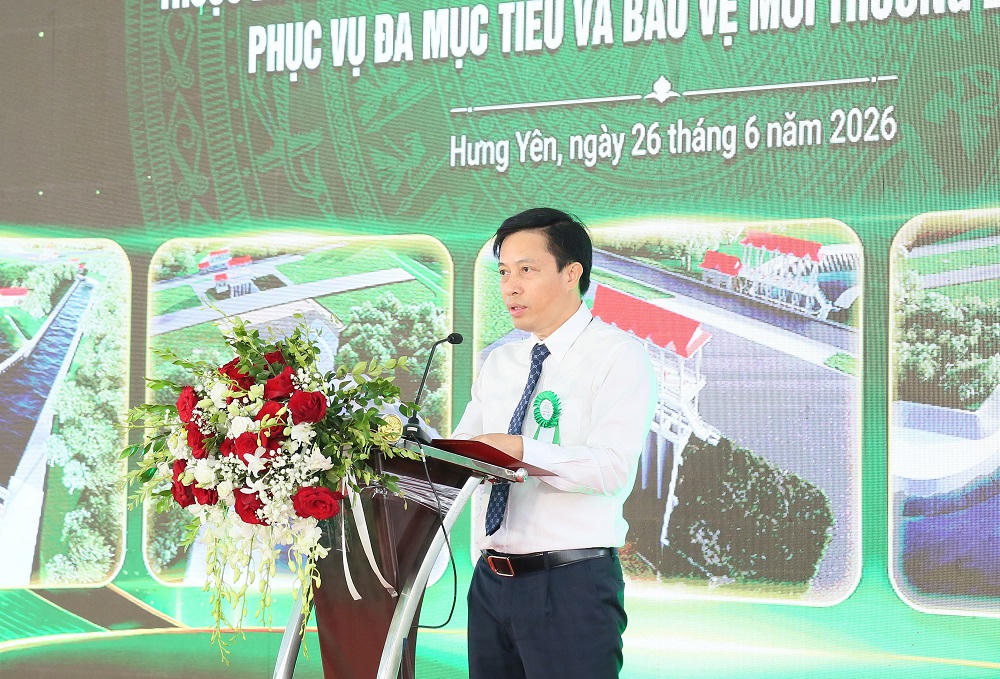 Phó Chủ tịch UBND tỉnh Lại Văn Hoàn phát biểu chỉ đạo tại lễ khởi công.