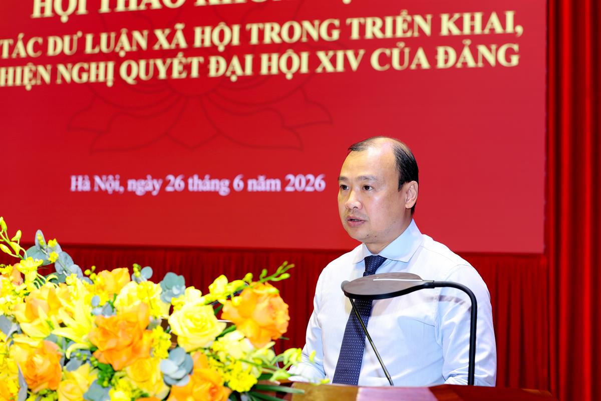 PGS,TS Lê Hải Bình - Ủy viên Trung ương Đảng, Phó Giám đốc thường trực Học viện Chính trị quốc gia Hồ Chí Minh phát biểu khai mạc Hội thảo. (Ảnh: hcma.vn)