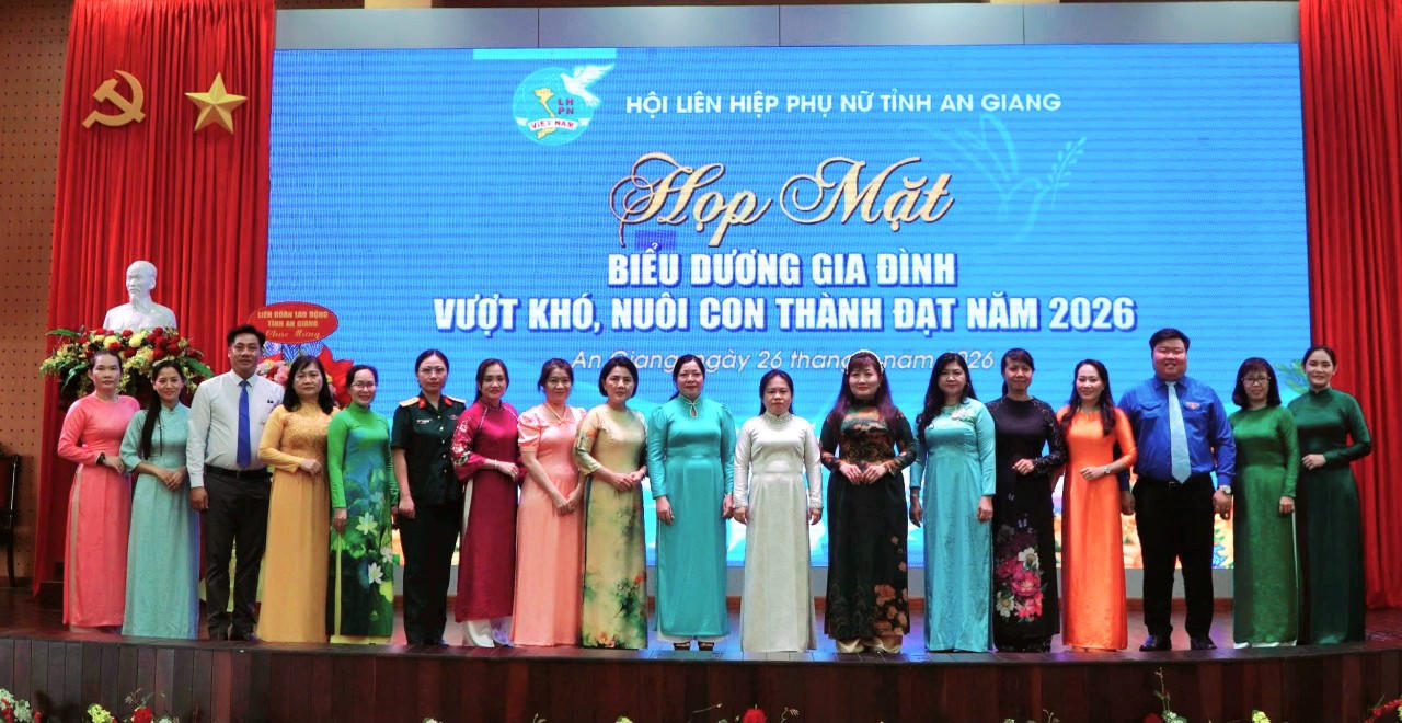 An Giang: Biểu dương 93 gia đình hạnh phúc, vượt khó nuôi con thành đạt