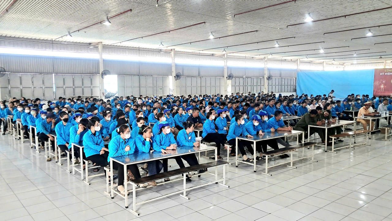 Đưa pháp luật đến tận nhà máy, phân xưởng ở Tây Ninh