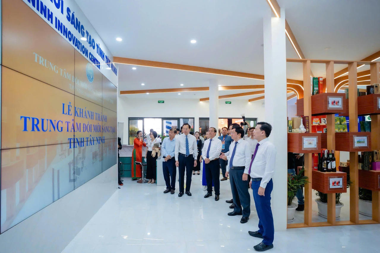 Lãnh đạo tỉnh Tây Ninh dự Lễ khánh thành Trung tâm đổi mới sáng tạo tỉnh