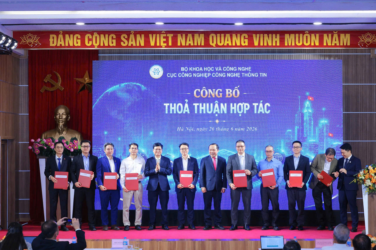 Tại lễ ra mắt, Trung tâm đã ký kết biên bản ghi nhớ hợp tác với 19 đối tác trong và ngoài nước.