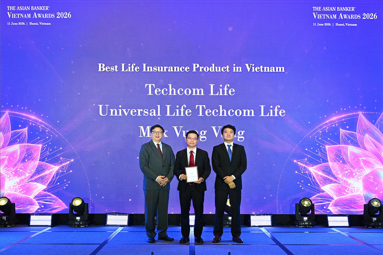 Sản phẩm Universal Life Techcom Life Max Vững Vàng giành giải Sản phẩm Bảo hiểm Nhân thọ xuất sắc nhất Việt Nam tại Lễ trao giải The Asian Banker Vietnam Awards 2026. Ảnh Techcom Life