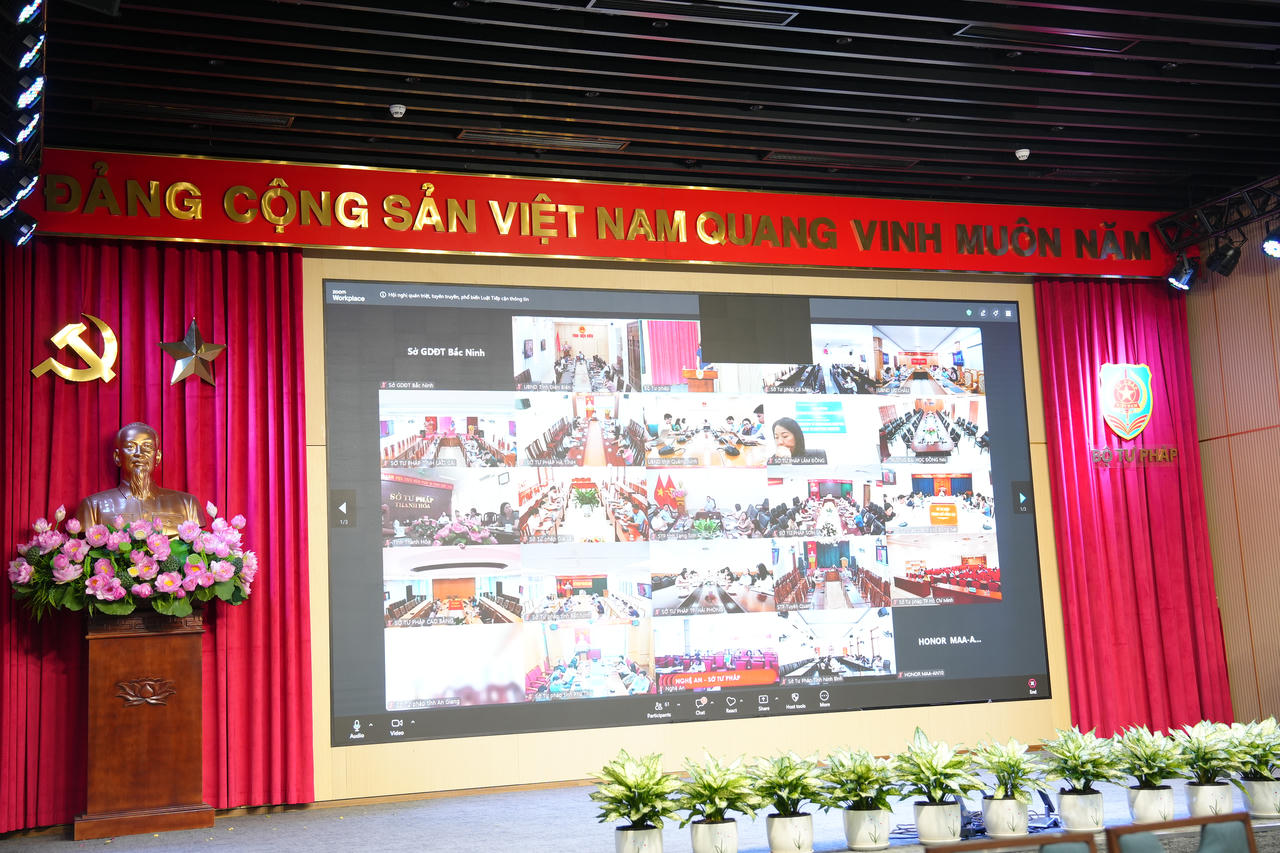 Các điểm cầu trực tuyến.