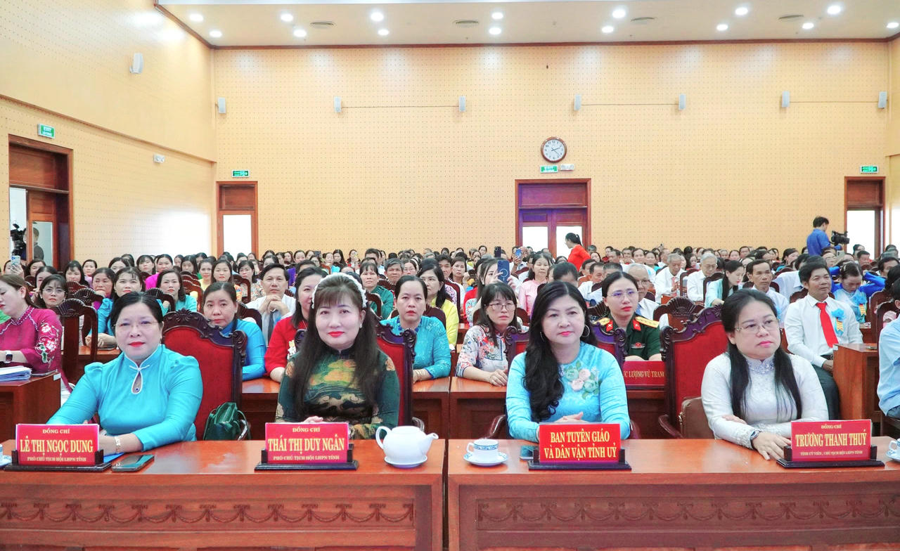 An Giang: Biểu dương 93 gia đình hạnh phúc, vượt khó nuôi con thành đạt