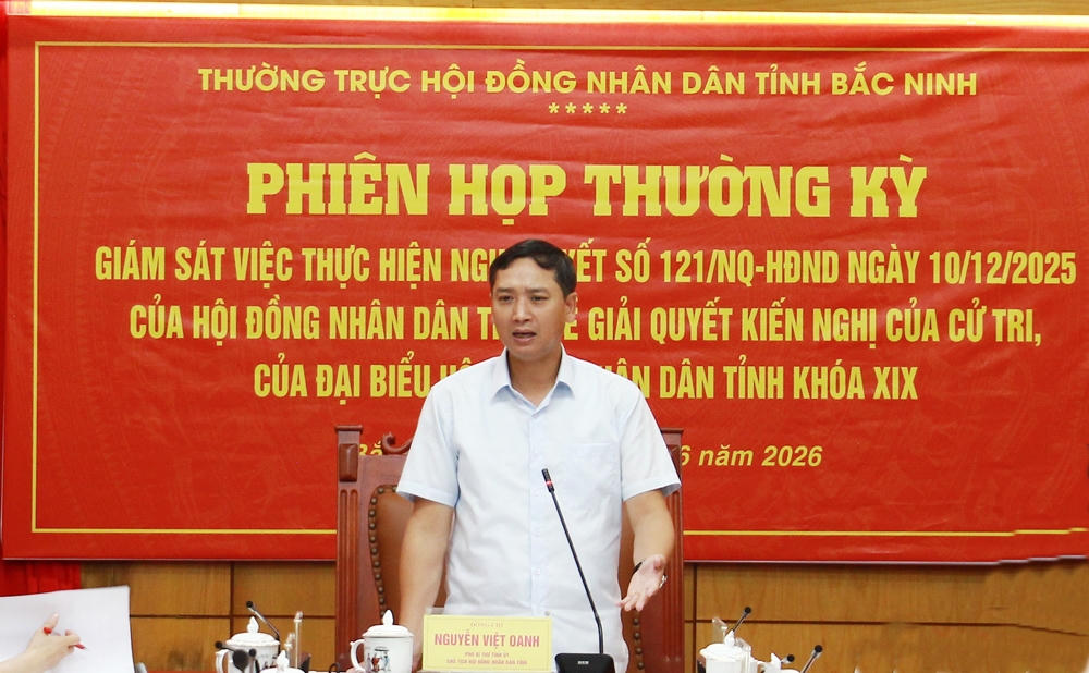 Ông Nguyễn Việt Oanh, Phó Bí thư Tỉnh ủy, Chủ tịch HĐND tỉnh Bắc Ninh phát biểu kết luận phiên họp.