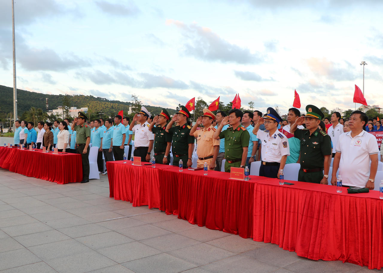 Đặc khu Phú Quốc chạy hưởng ứng Tháng hành động phòng, chống ma tuý