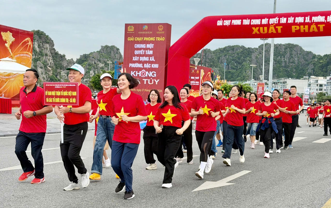Quảng Ninh hưởng ứng Tháng hành động phòng chống ma tuý với giải chạy đồng loạt, thu hút gần 2.000 người tham gia