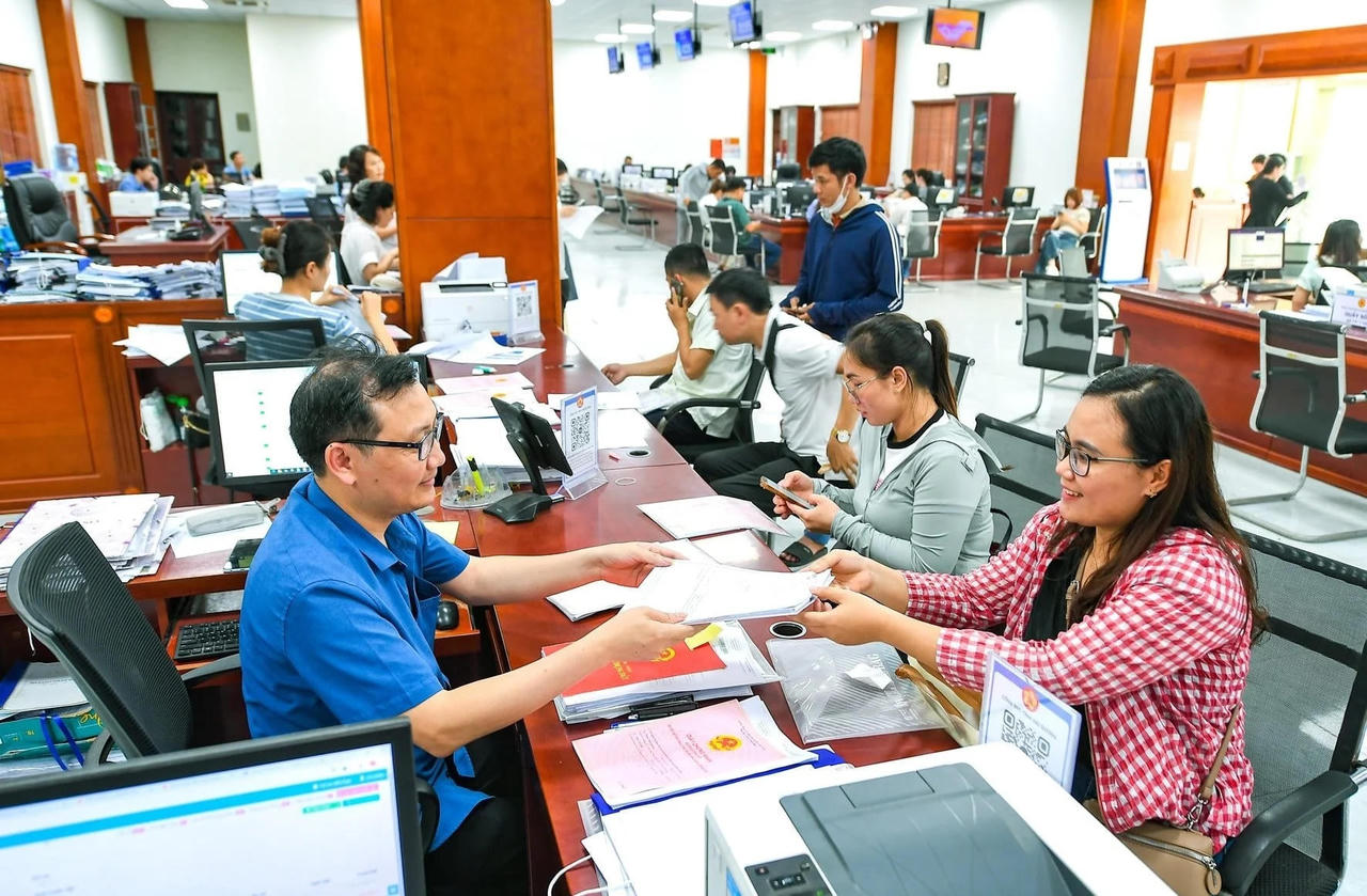 Thực hiện hiệu quả 11 Nghị quyết của Chính phủ về cắt giảm, phân cấp, đơn giản hóa thủ tục hành chính