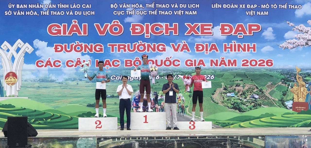 Còn tại nội dung thi đường trường tính điểm nam: Nguyễn Hướng (đội Võ Đắc Đồng Nai) đoạt Huy chương vàng; Trần Trọng Phúc (đội Võ Đắc Đồng Nai) đoạt Huy chương bạc; Nguyễn Văn Hiếu (đội Kenda Đồng Nai) đoạt Huy chương đồng.