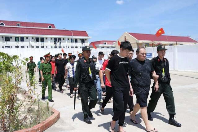 Triệt phá đường dây đánh bạc, rửa tiền xuyên quốc gia