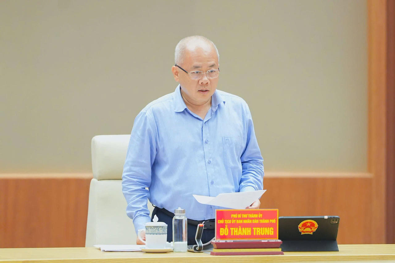 Ông Đỗ Thành Trung, Chủ tịch UBND thành phố Hải Phòng nhận định tình hình kinh tế - xã hội thành phố tháng 6 và 6 tháng đầu năm cơ bản duy trì đà tăng trưởng tốt, có nhiều chỉ tiêu đạt và vượt kế hoạch đã đề ra.