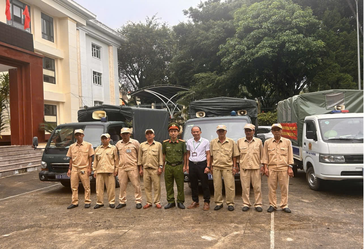 Lực lượng chức năng phường Diên Hồng ra quân lập lại trật tự công cộng, trật tự đô thị trên địa bàn.