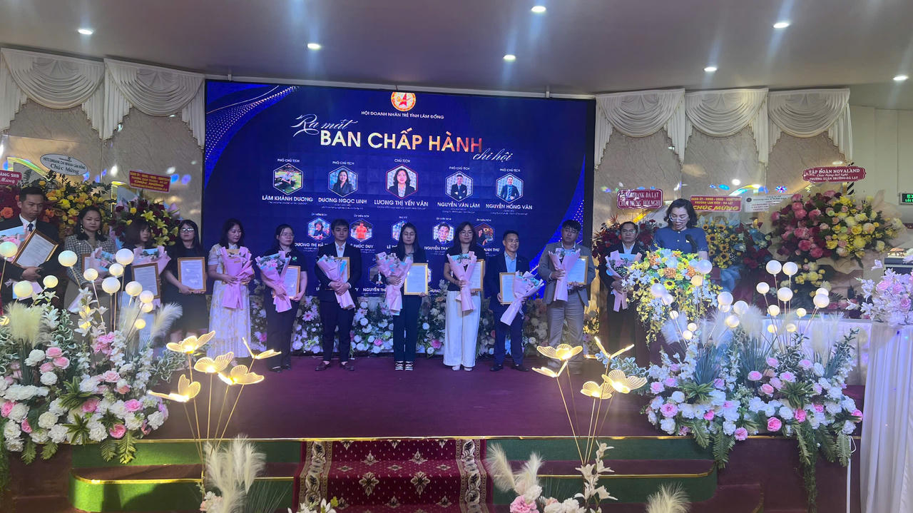 Ra mắt Chi hội Doanh nhân trẻ phường Xuân Trường - Đà Lạt.
