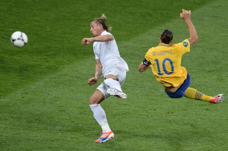 Ibrahimovic chắc chắn sẽ không quên cuộc đụng độ với người Pháp vào năm 2012 (Ảnh: FIFA)