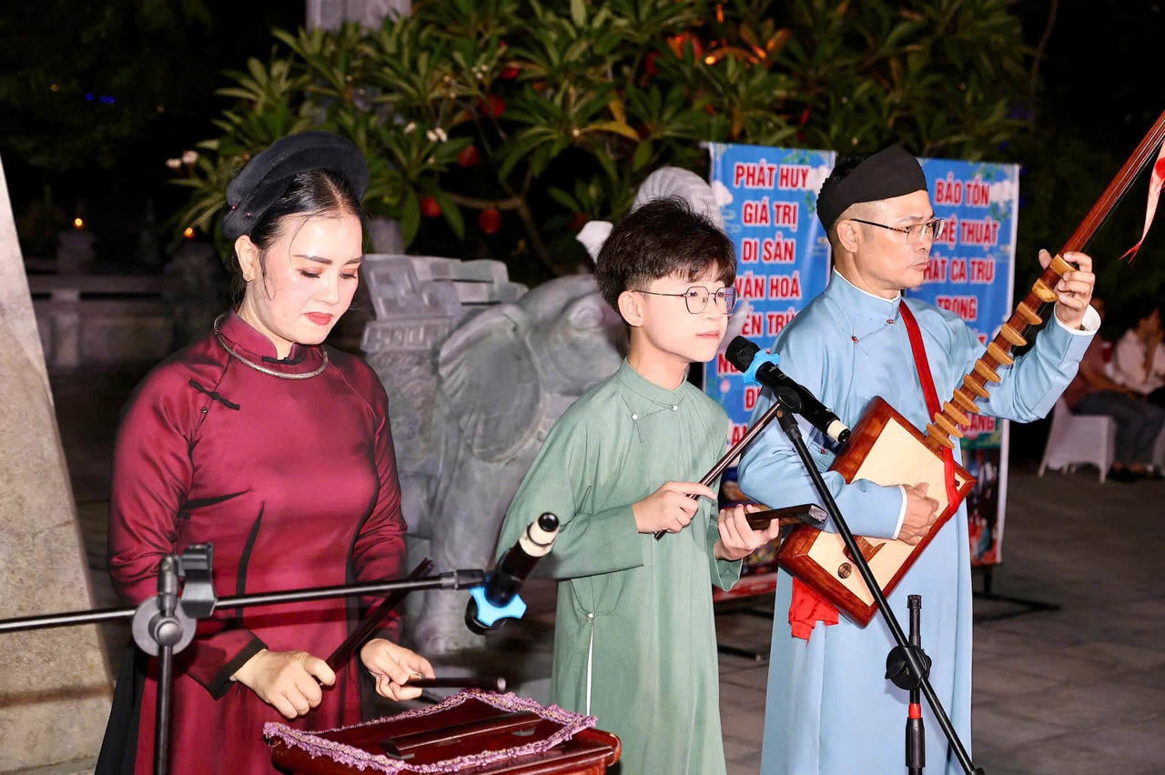 Phát huy giá trị di sản Đình An Biên và nghệ thuật Ca trù 