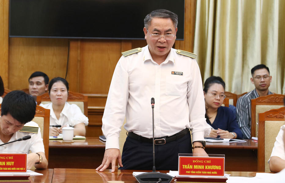 Ông Trần Minh Khương, Phó Tổng Kiểm toán nhà nước phát biểu tại hội nghị.