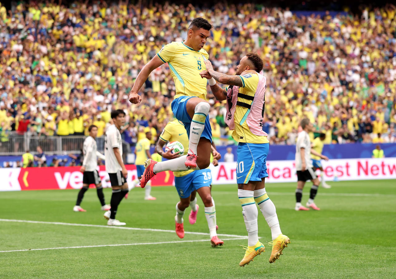  Casemiro được bầu chọn là cầu thủ xuất sắc nhất trận đấu (Ảnh: FIFA)