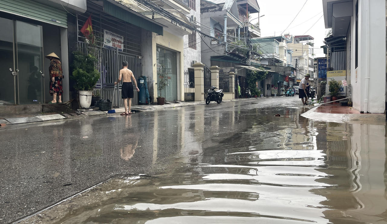 Quảng Ninh mưa lớn gây ngập úng cục bộ, cảnh báo sạt lở đất