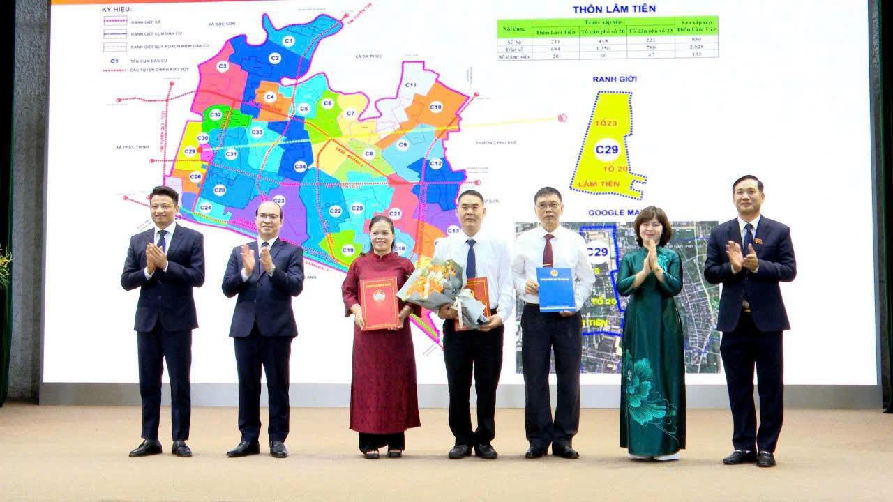 Xã Thư Lâm tổ chức Lễ công bố Nghị quyết, Quyết định thành lập thôn 