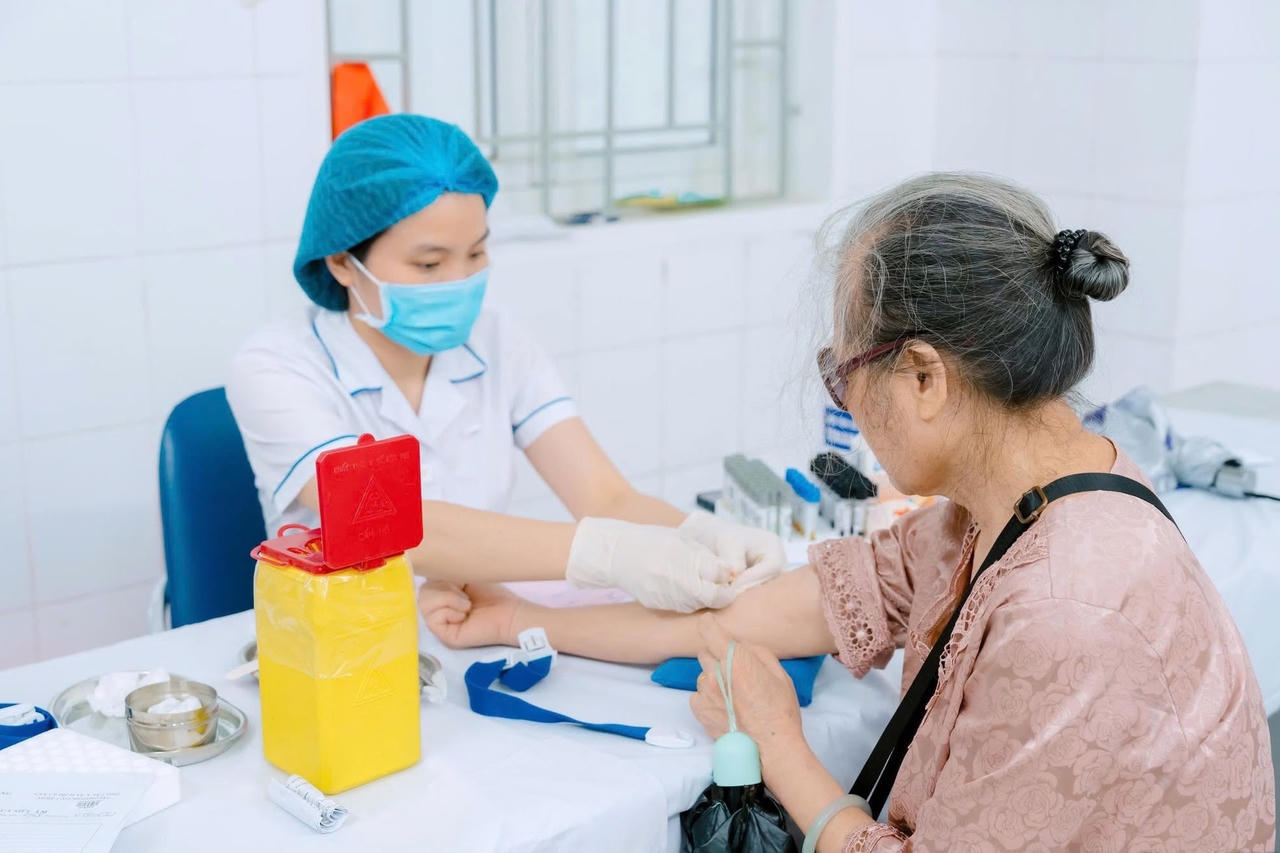 Từ 1/7, Hà Nội triển khai khám sức khỏe định kỳ miễn phí cho người dân Từ 1/7, Hà Nội triển khai khám sức khỏe định kỳ miễn phí cho người dân