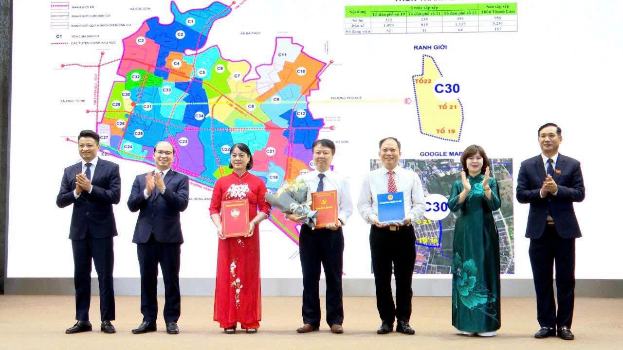 Xã Thư Lâm tổ chức Lễ công bố Nghị quyết, Quyết định thành lập thôn 