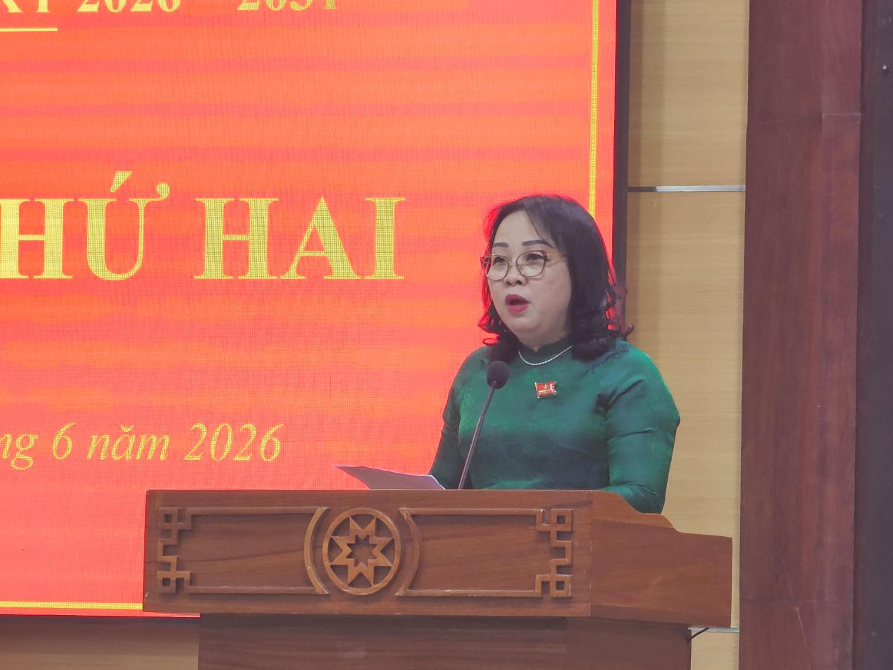Chủ tịch HĐND tỉnh Đắk Lắk Cao Thị Hòa An phát biểu tại Kỳ họp