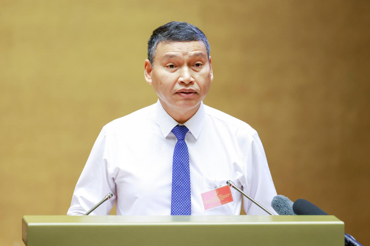 Ông Hồ Kỳ Minh, Phó Chủ tịch Thường trực UBND TP Đà Nẵng tham luận tại Hội nghị. Ảnh: PV