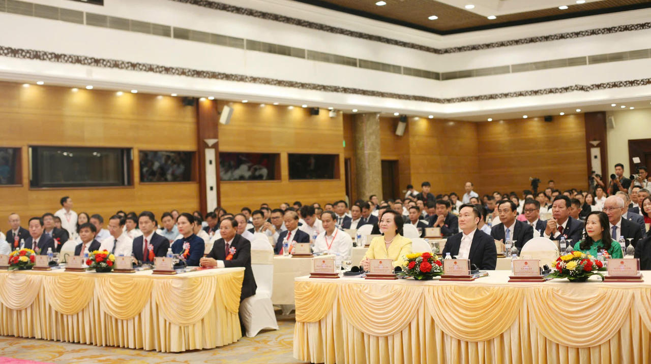 Lai Châu trao quyết định chấp thuận chủ trương đầu tư, MOU gần 200.000 tỷ đồng