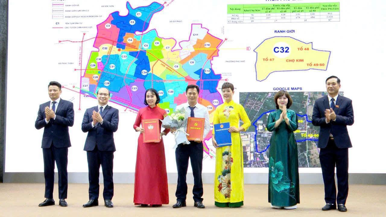 Xã Thư Lâm tổ chức Lễ công bố Nghị quyết, Quyết định thành lập thôn 