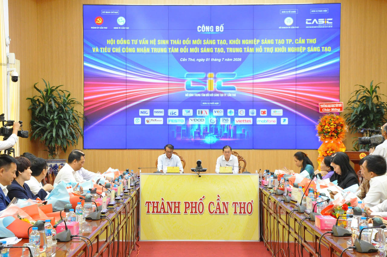 Quang cảnh lễ công bố.&nbsp;