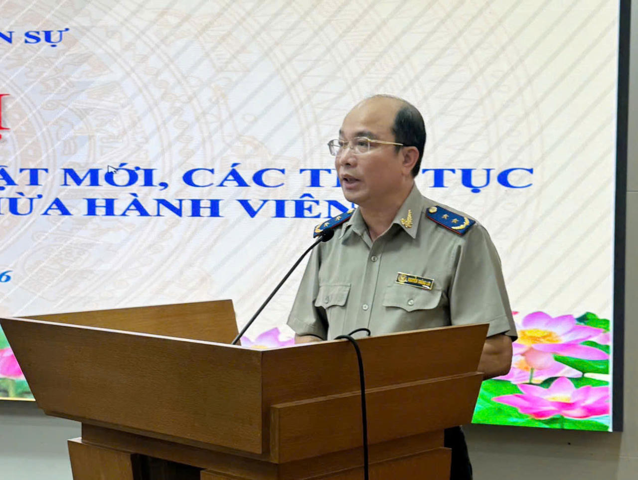 Cục trưởng Nguyễn Thắng Lợi phát biểu khai mạc Hội nghị.