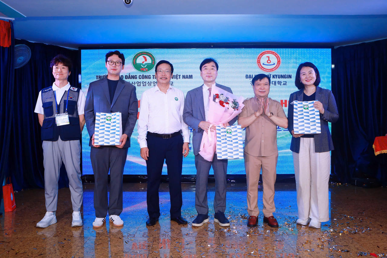 “Giao lưu văn hóa Việt Nam - Hàn Quốc năm 2026” giữa Trường Cao đẳng Công thương Việt Nam và Trường Đại học Nữ Kyung-In (Hàn Quốc)