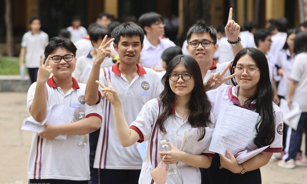 Toán, Văn không cao, môn Kinh tế - Pháp luật có thể “cứu” thí sinh?
