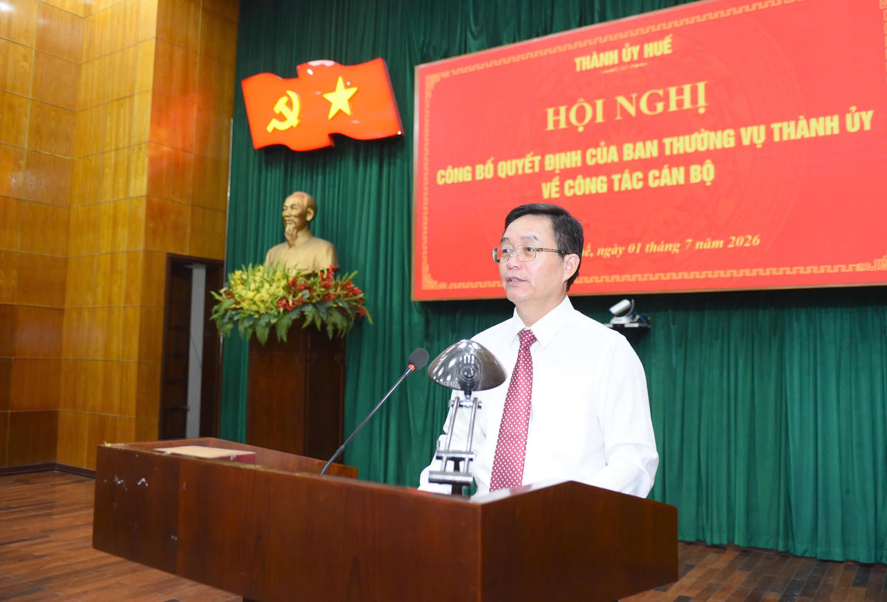 Bí thư Thành ủy yêu cầu khẩn trương tiếp nhận, bàn giao công việc theo đúng quy định; nhanh chóng nắm bắt tình hình, ổn định tổ chức, bảo đảm hoạt động của cơ quan, đơn vị không bị gián đoạn