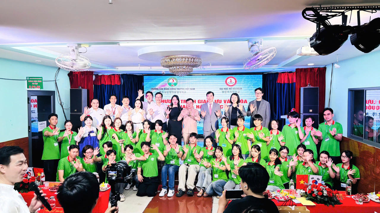 “Giao lưu văn hóa Việt Nam - Hàn Quốc năm 2026” giữa Trường Cao đẳng Công thương Việt Nam và Trường Đại học Nữ Kyung-In (Hàn Quốc)