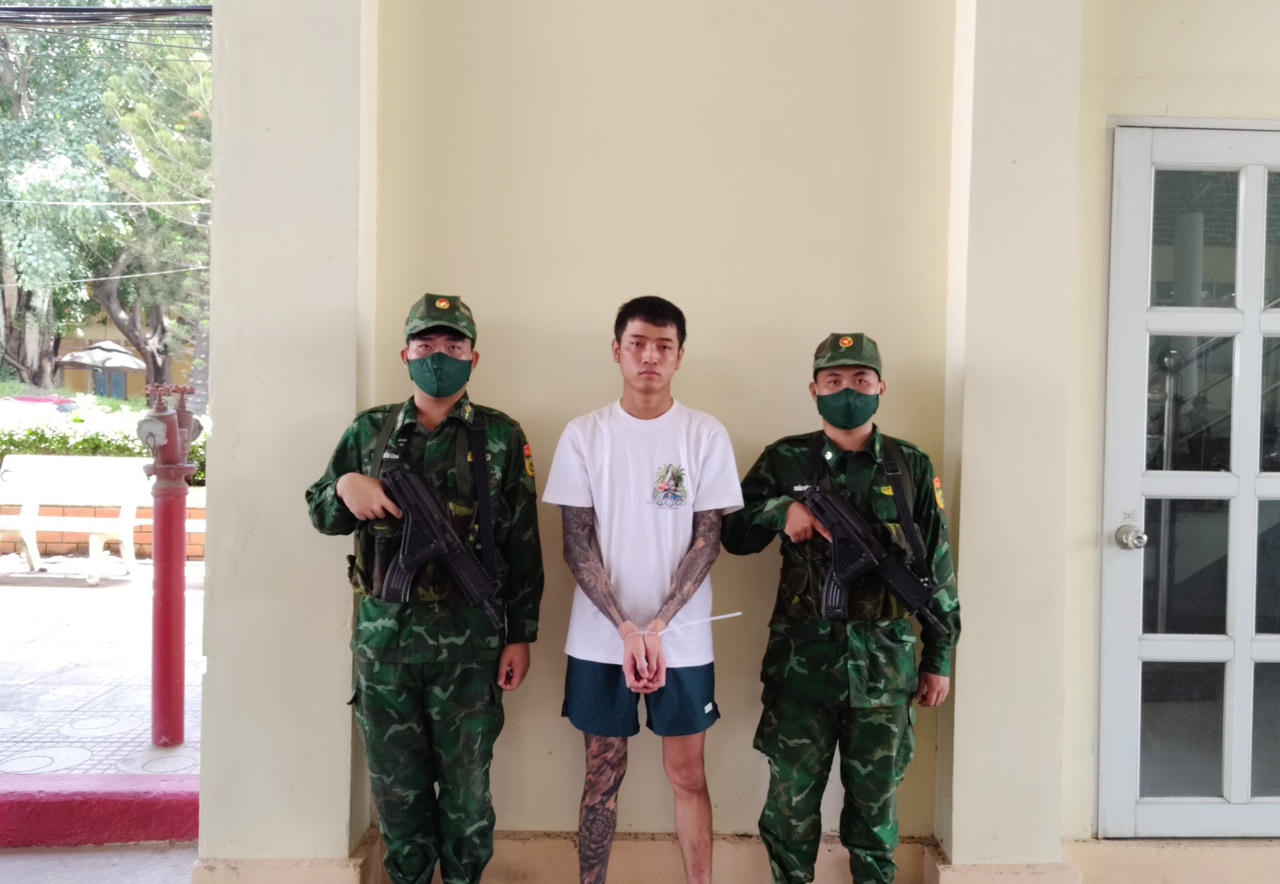 Tiếp nhận 137 công dân Việt Nam do Campuchia trao trả