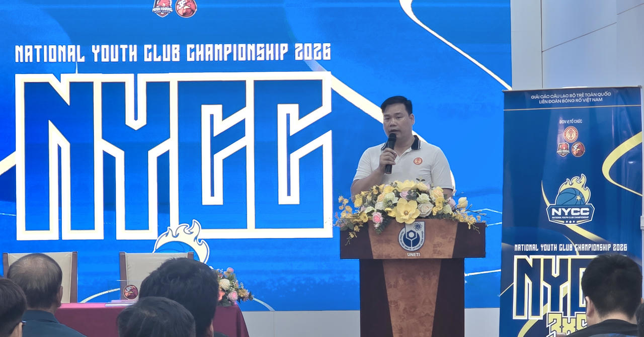 Ông Vũ Văn Trọng - Phó Chủ tịch Liên đoàn, Trưởng Ban tổ chức NYCC 2026 - phát biểu khai mạc trong buổi họp báo.