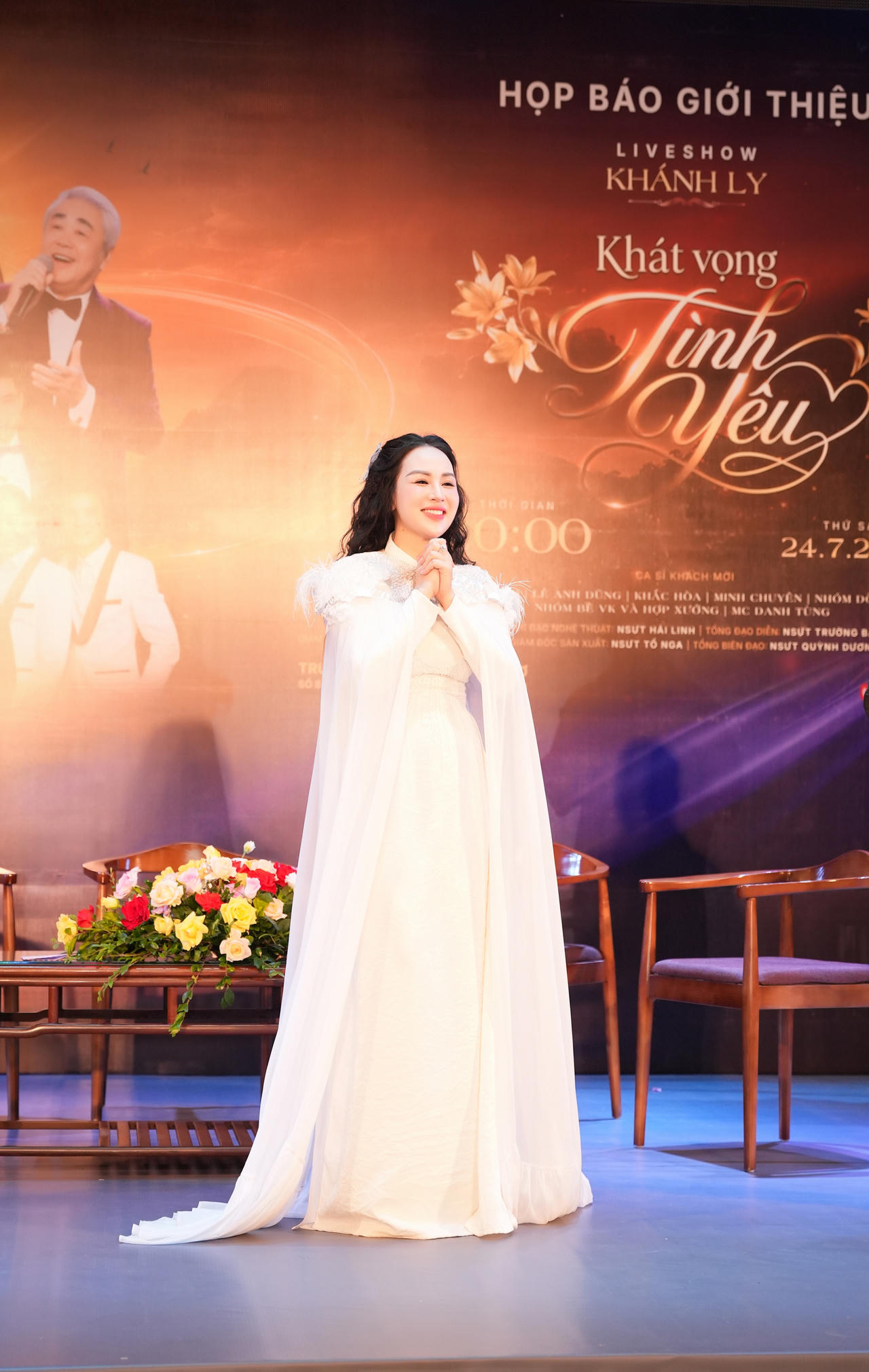 Từ tình yêu đối với cuộc sống, đối với con người, ca sĩ Nguyễn Khánh Ly mong muốn được lan tỏa những giá trị tốt đẹp thông qua âm nhạc, nghệ thuật (Ảnh: Bình Quách).