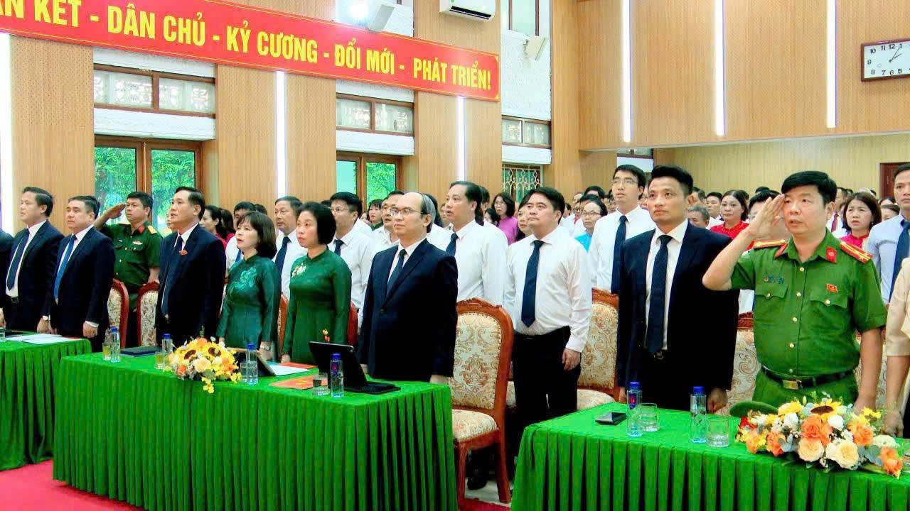 Sau một năm vận hành mô hình mới, bộ máy chính quyền địa phương xã Thư Lâm từng bước đi vào nền nếp, phát huy hiệu quả trong quản lý, điều hành. 