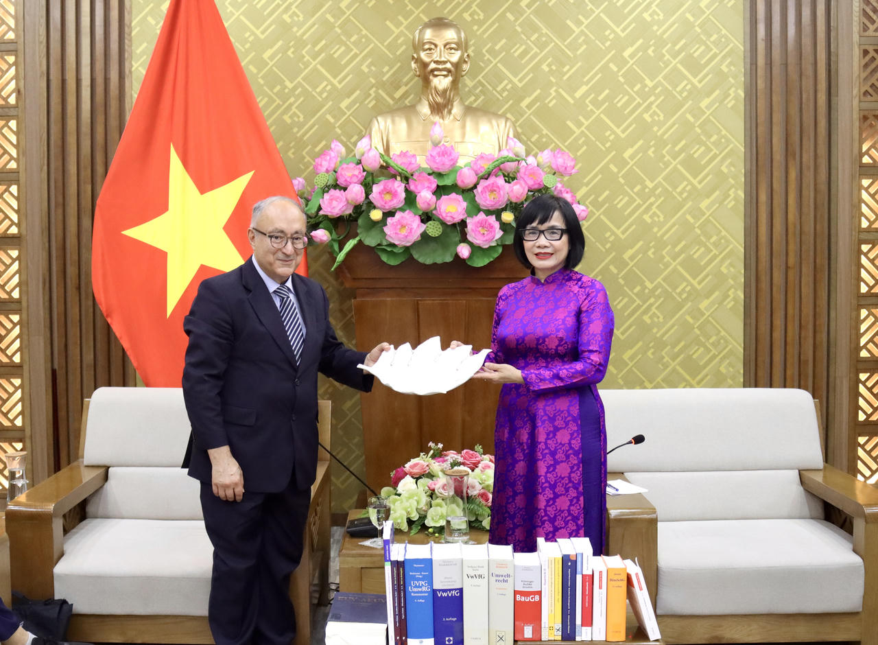 Mở rộng hợp tác đào tạo, phát triển nguồn nhân lực pháp luật chất lượng cao Việt Nam - Đức