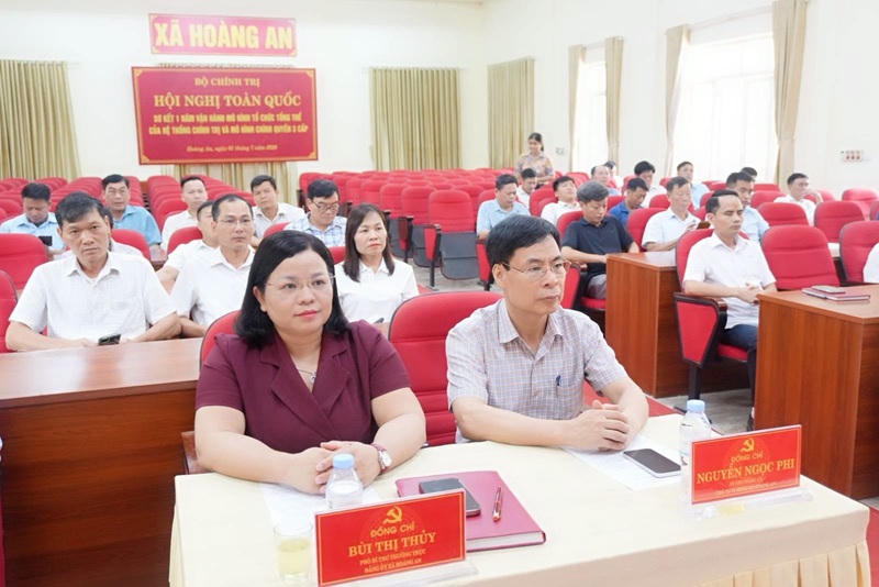 Các đại biểu tham dự tại hội nghị (Ảnh: Trang TT xã Hoàng An).