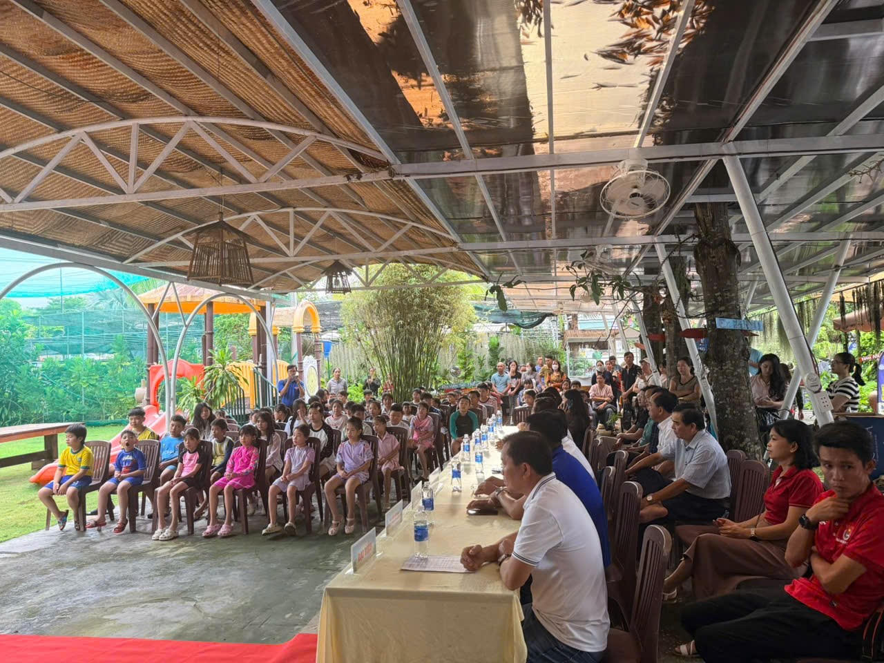 Quang cảnh buổi lễ khai giảng