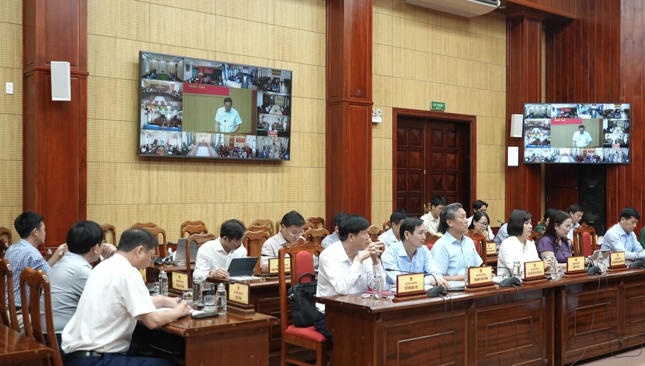 Các đại biểu tham dự phiên họp.