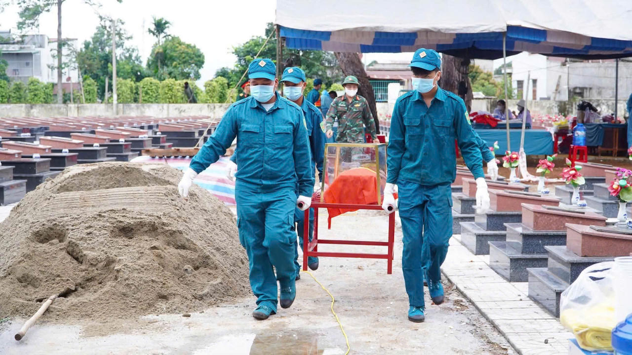 Tỉnh Lâm Đồng đặt mục tiêu khảo sát, tìm kiếm khoảng 100 hài cốt liệt sĩ trong 6 tháng cuối năm.