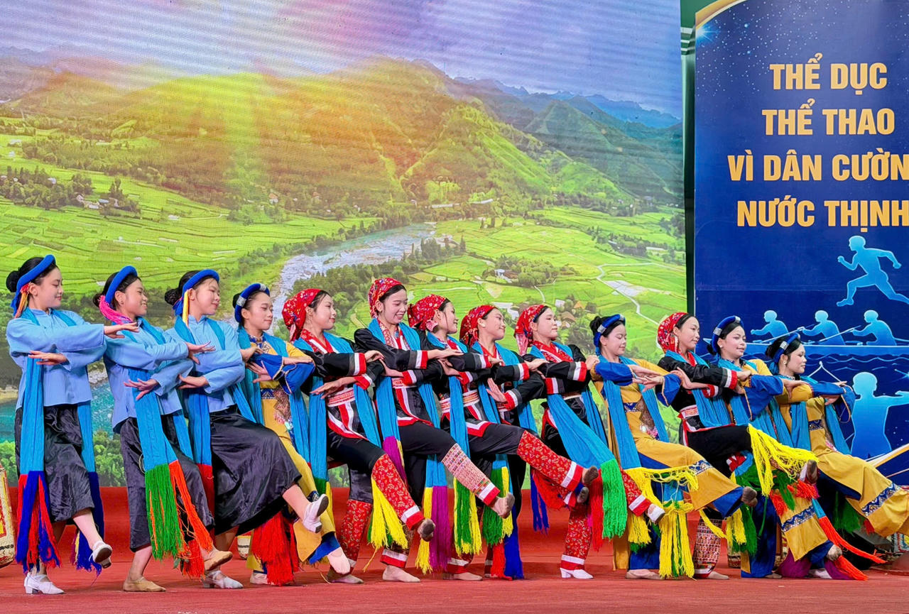 Thành lập Trường Trung cấp nghệ thuật và thể thao Quảng Ninh