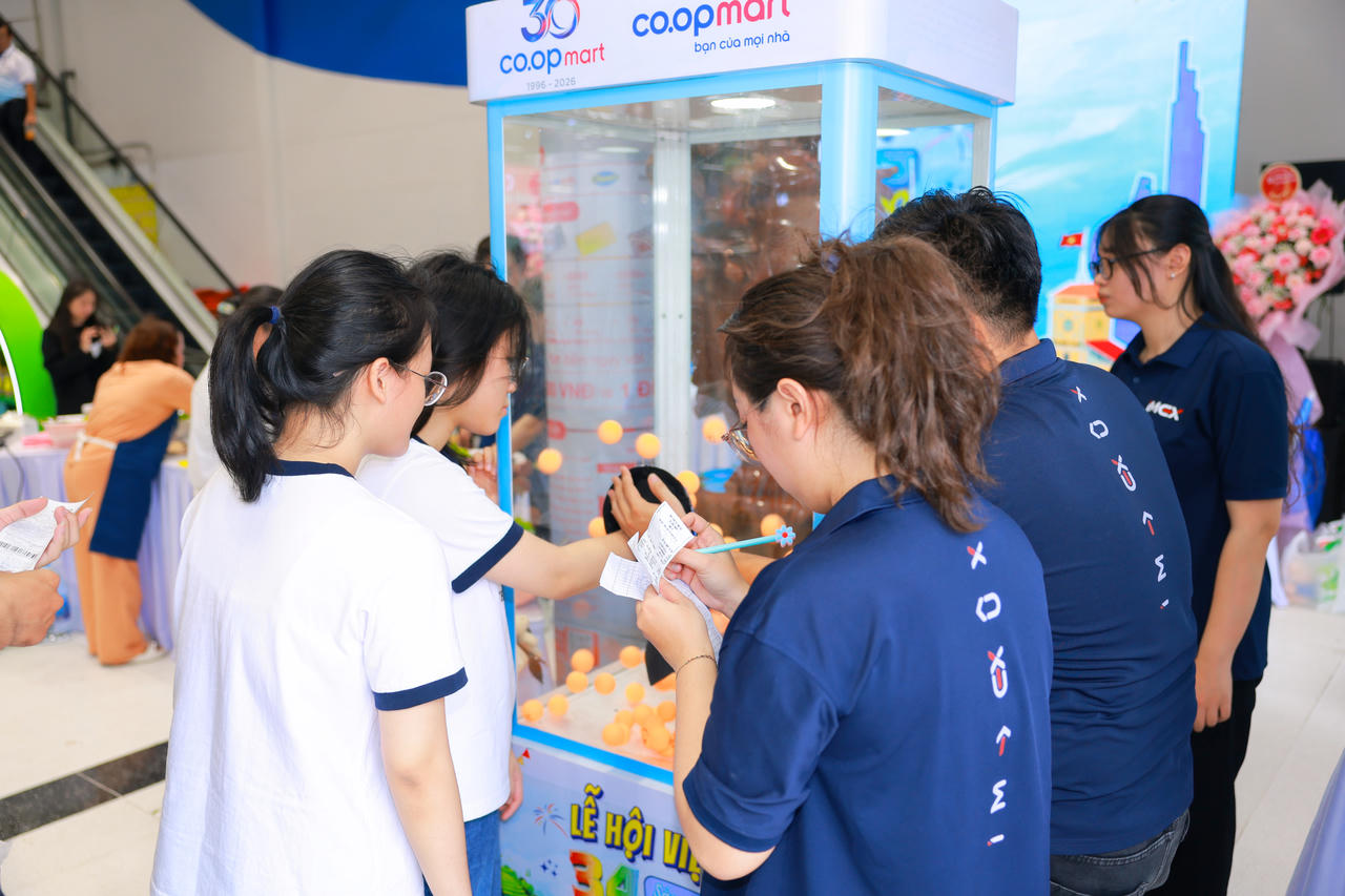 Saigon Co.op mở 'Lễ hội Việt - 34 sắc màu tự hào'